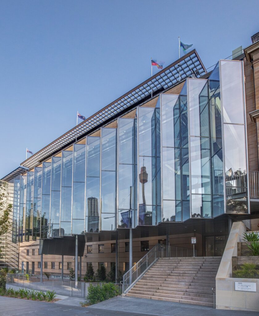 crystal_2_facade