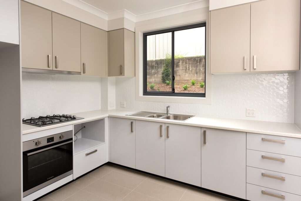 adam_5_kitchen