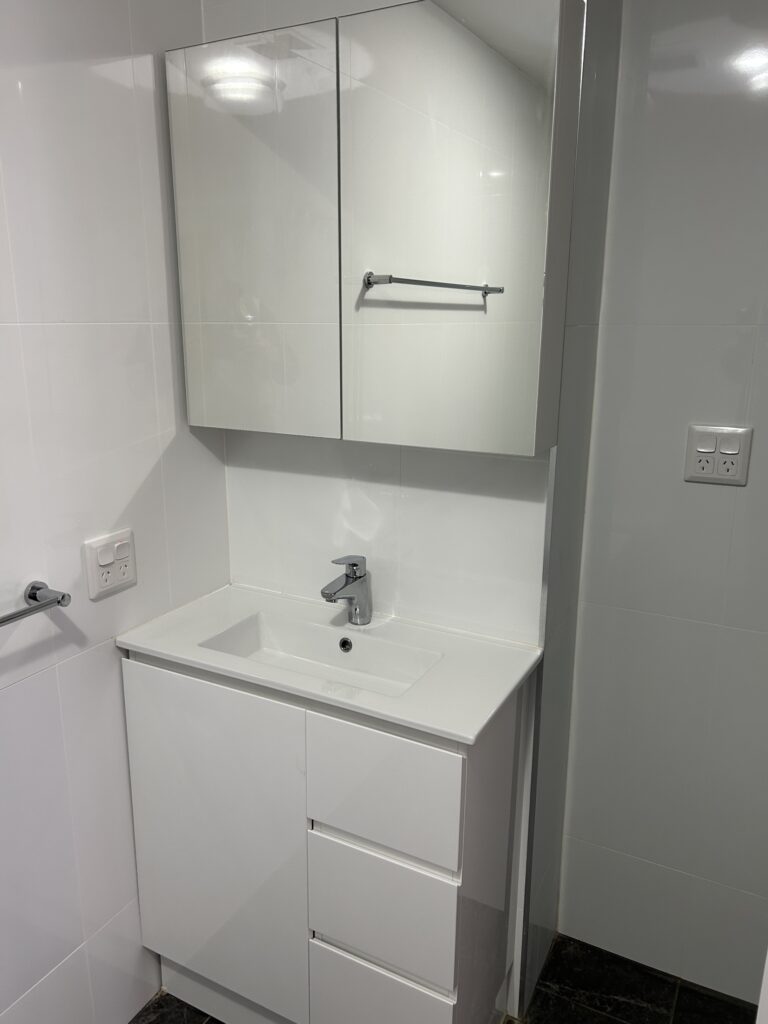 02-bathroom