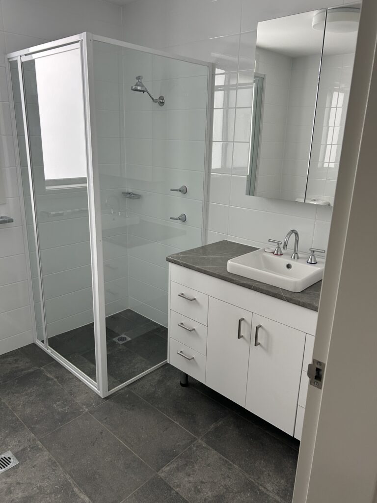 05-bathroom